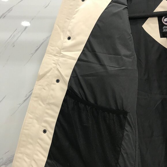 White Canada Goose Freestyle Vest Womens - Picture 5 of 5